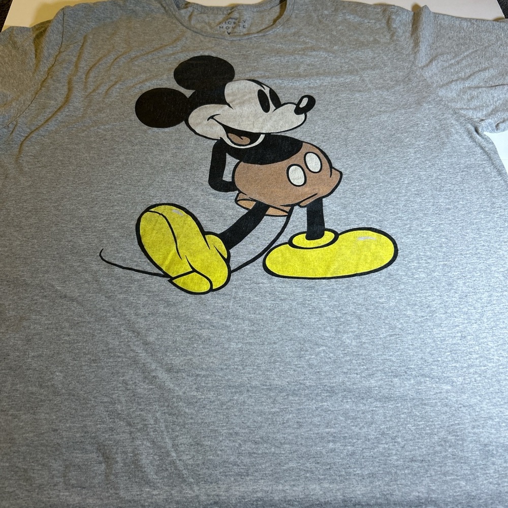 Disney Mickey Mouse Grey t-shirt 2XL Red,Yellow, Black and White